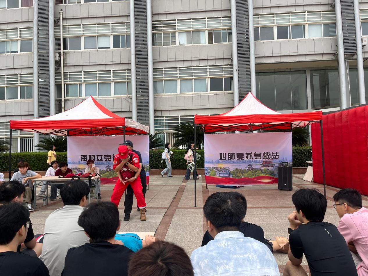 安全第一课 护航你成长